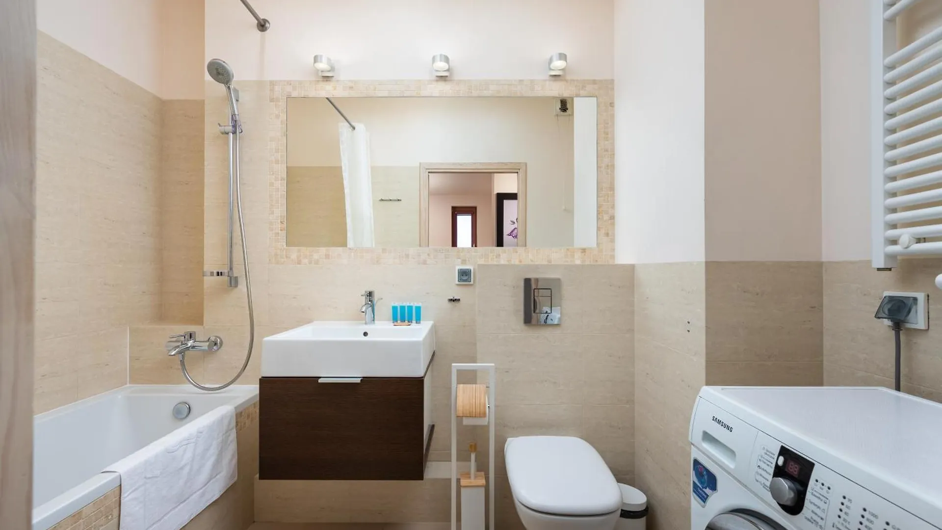 Obrzezna Beige Apartment Warsaw Poland